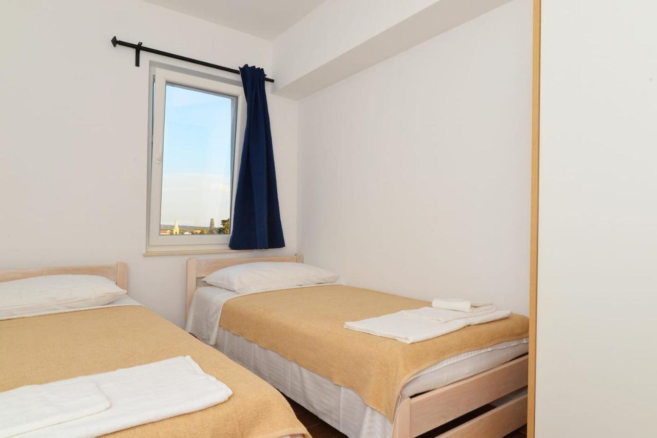 Apartment Avada Novalja Bagian luar foto
