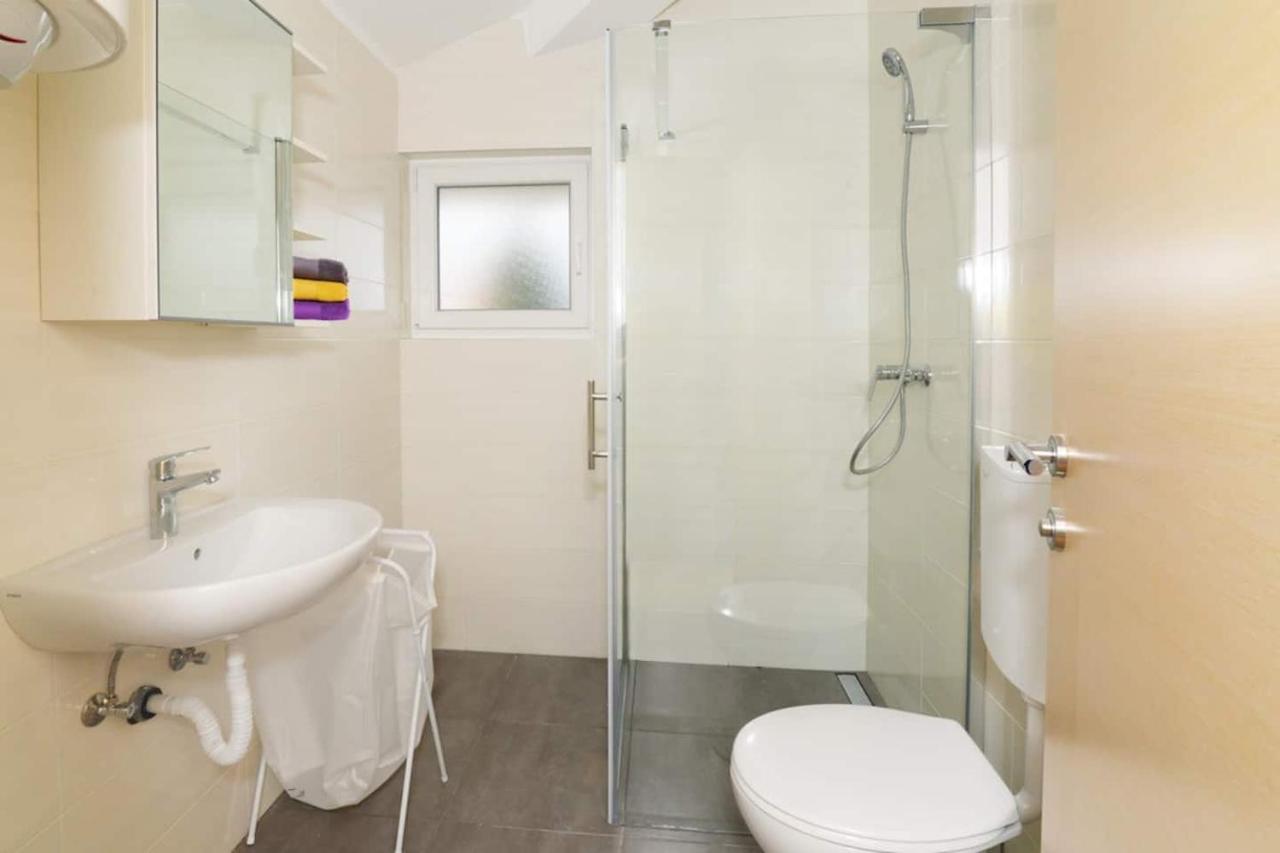 Apartment Avada Novalja Bagian luar foto