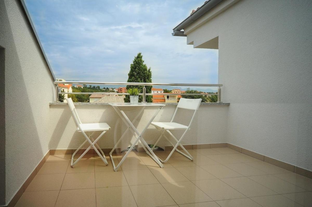 Apartment Avada Novalja Bagian luar foto