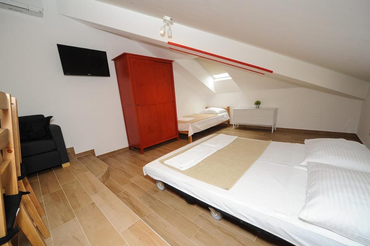 Apartment Avada Novalja Bagian luar foto