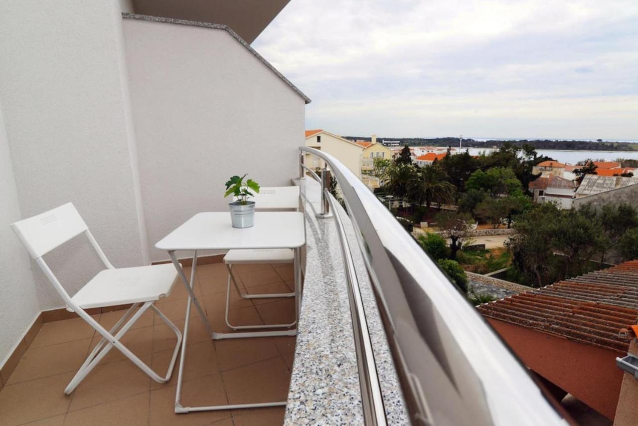 Apartment Avada Novalja Bagian luar foto